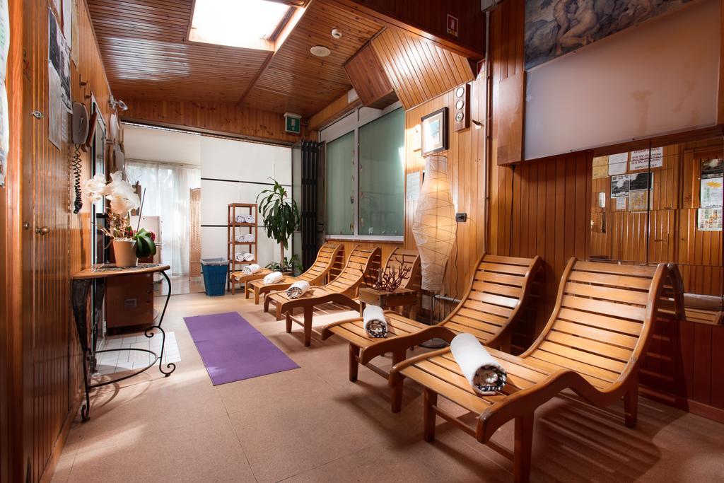 Hotel Flora Milano Marittima Eksteriør billede