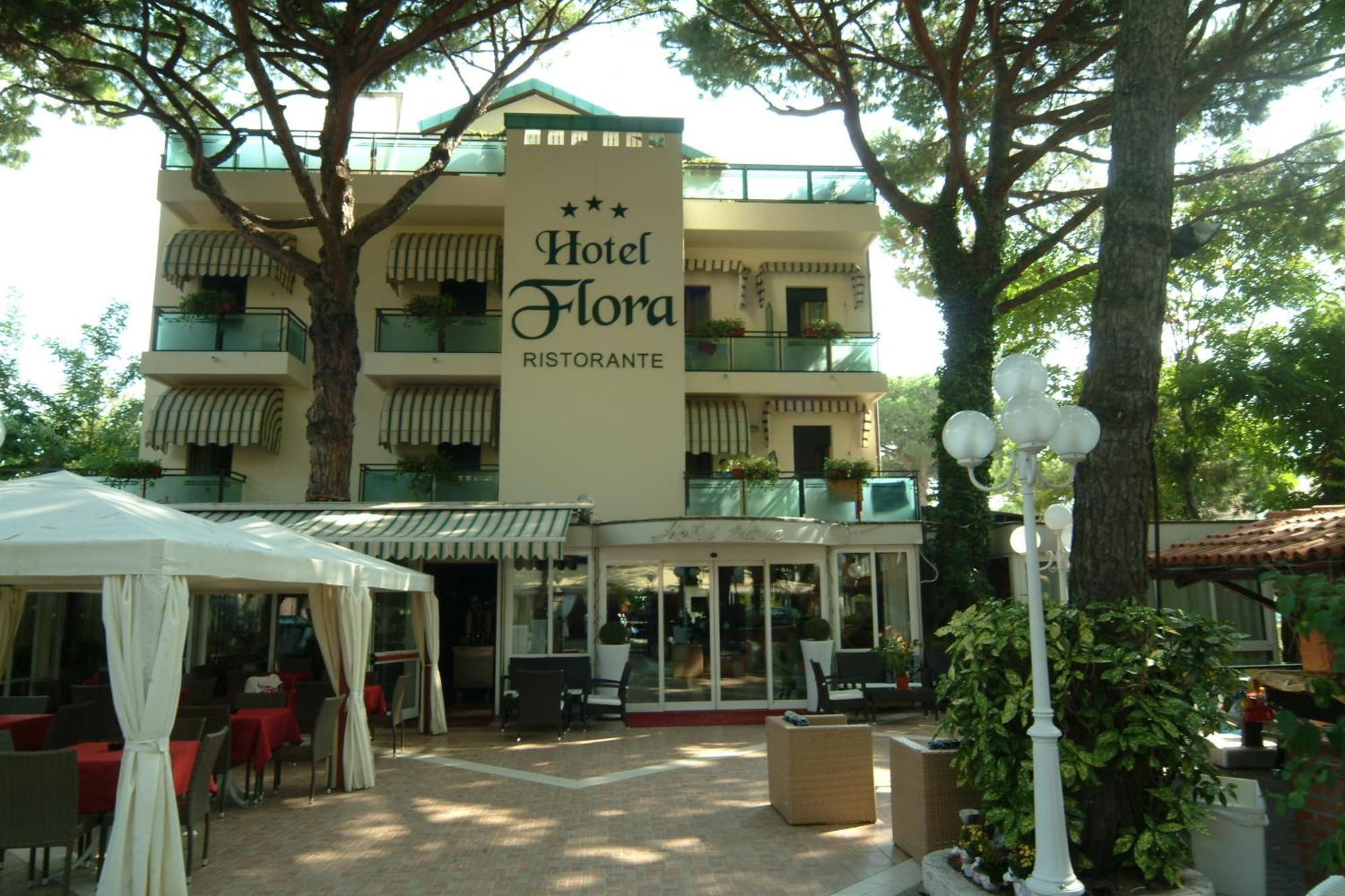 Hotel Flora Milano Marittima Eksteriør billede